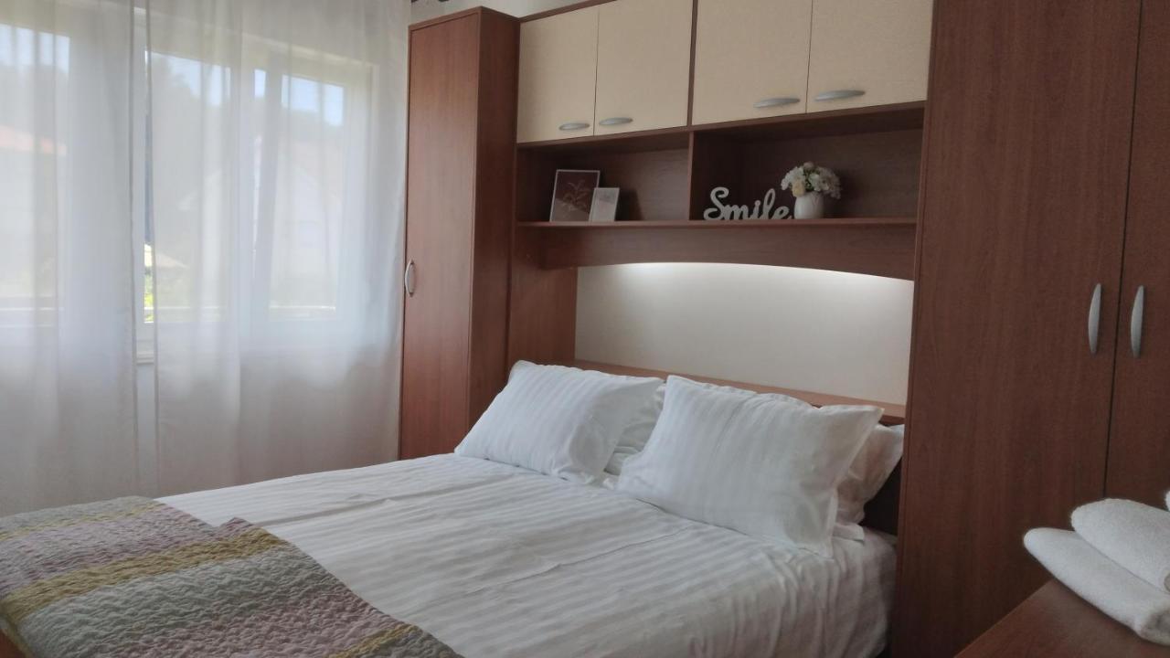 Antemma Apartment Pula Exterior foto