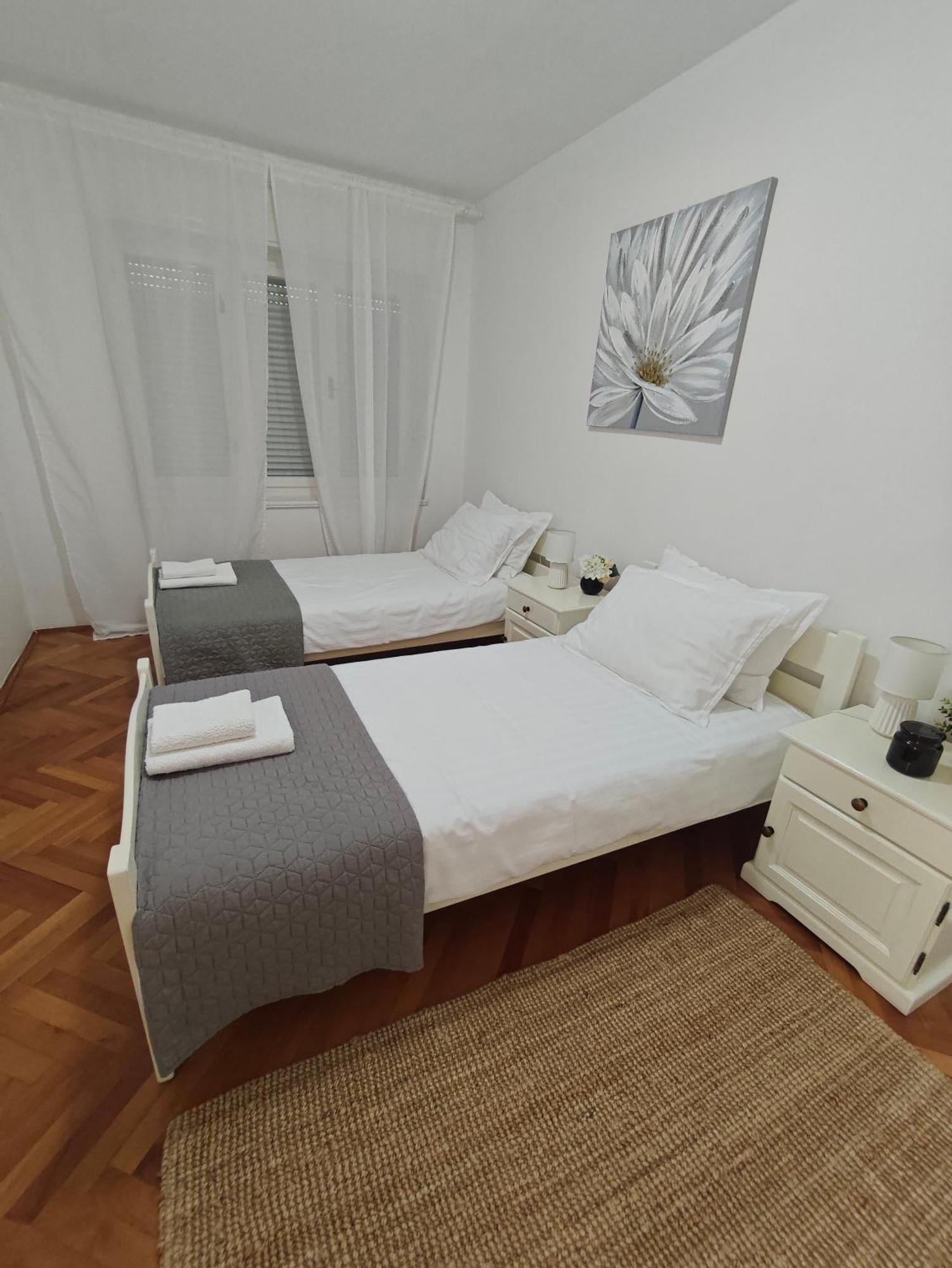 Antemma Apartment Pula Exterior foto
